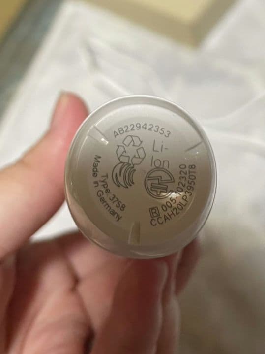 【値下げ可能！未使用品】BRAUN オーラルB iOM82A11BCWT-W