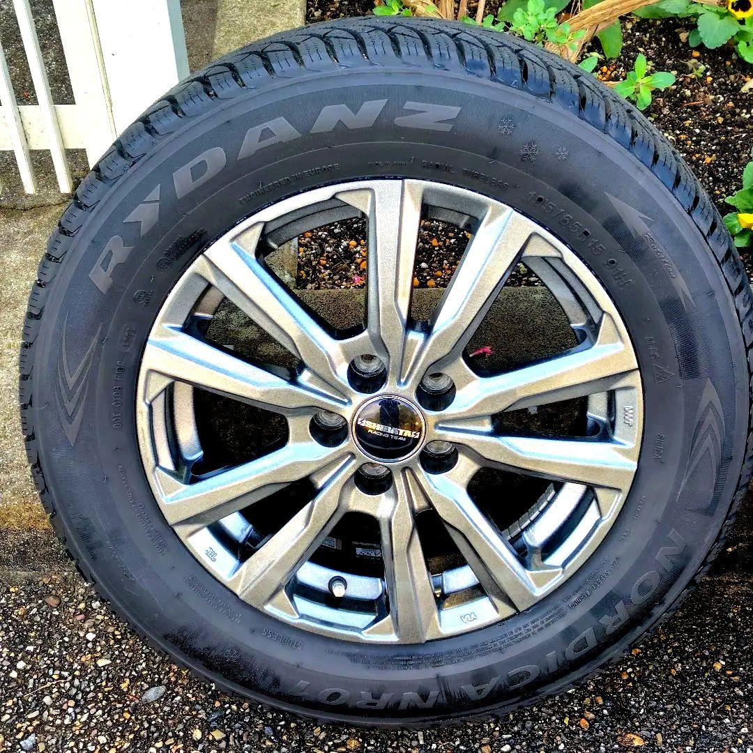 も*ん様 Q*n様 シバタイヤ スタッドレス 15インチ アルミ付 30プリウス