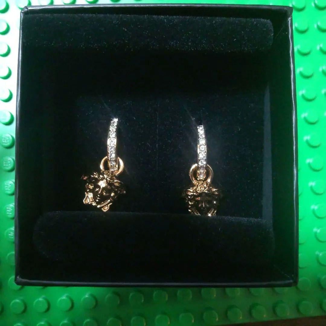 【正規新品未使用】VERSACE ゴールド メデューサヘッド ピアス