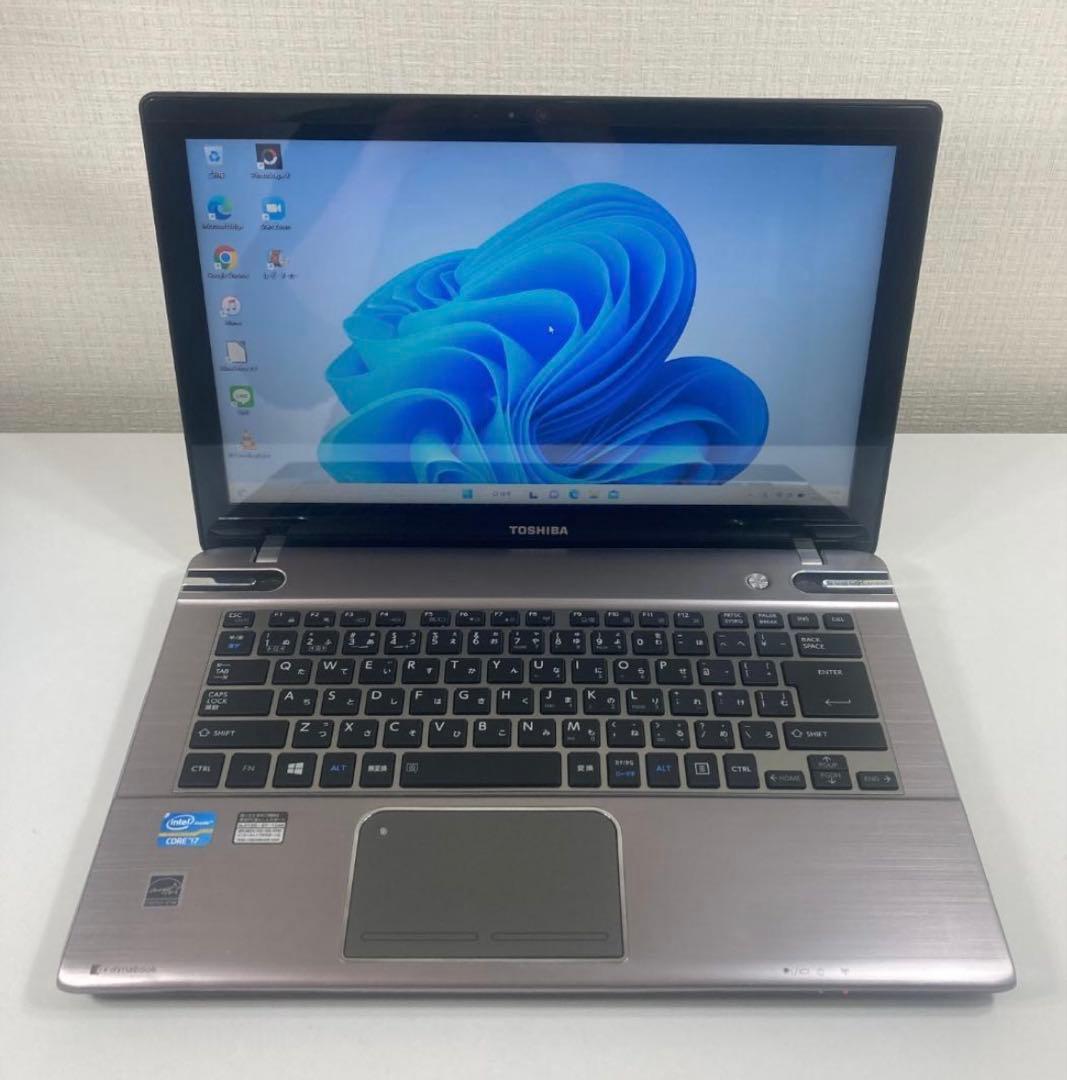 TOSHIBA dynabook Core i7 14インチ