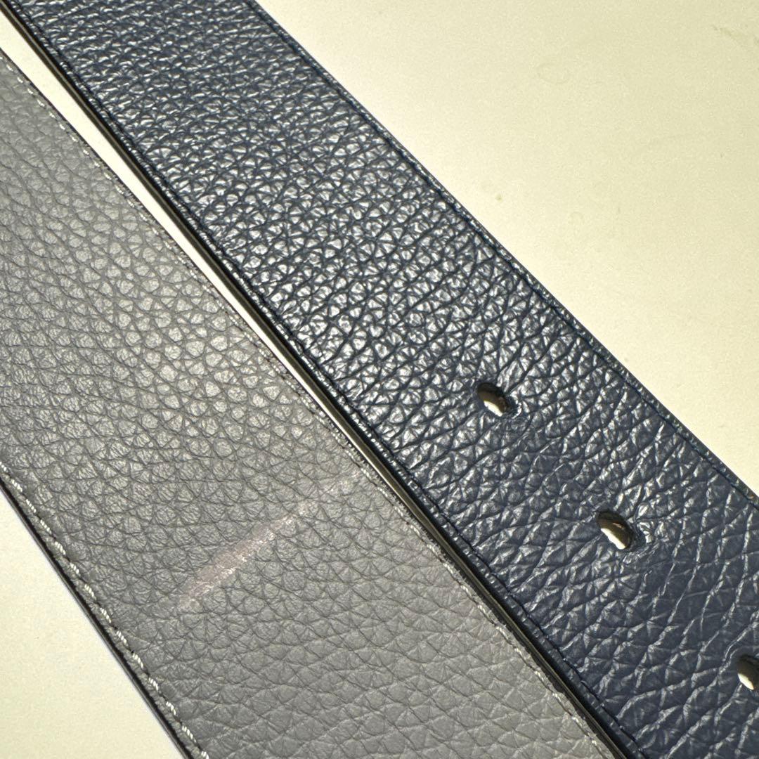 LOUIS VUITTON メンズベルトサイズ95両面使用可能です。グレーと紺色