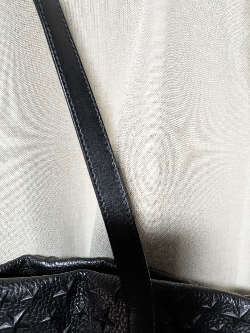 JIMMY CHOO エンボス加工トートバッグMサイズ