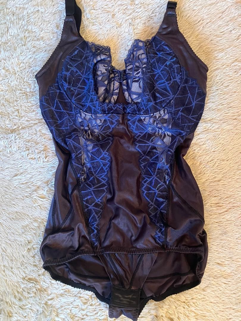 マルコD75ボディスーツ