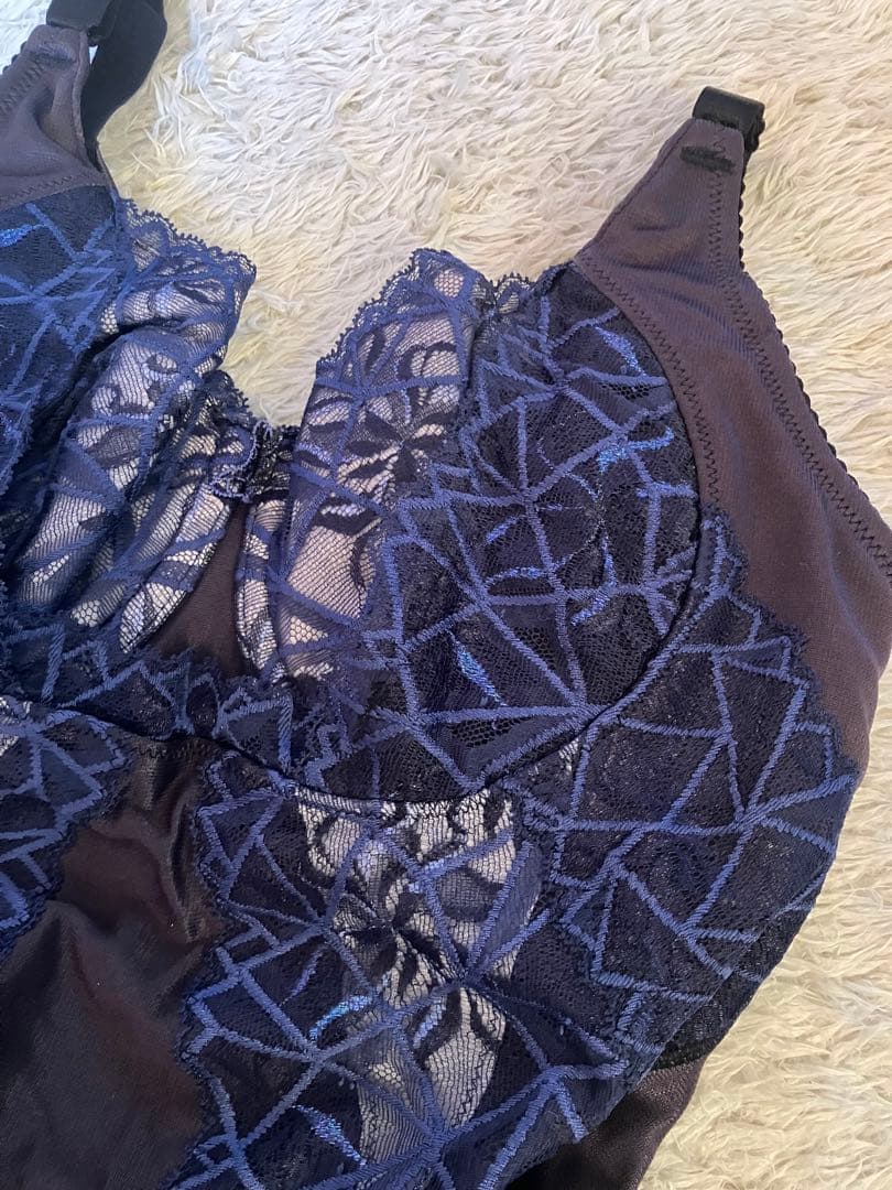 マルコD75ボディスーツ