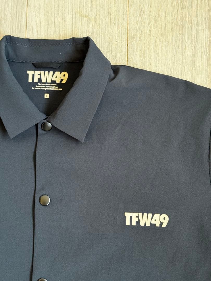 TFW49 / LIGHT COACH SHIRT L 美品　NVxB.GREY