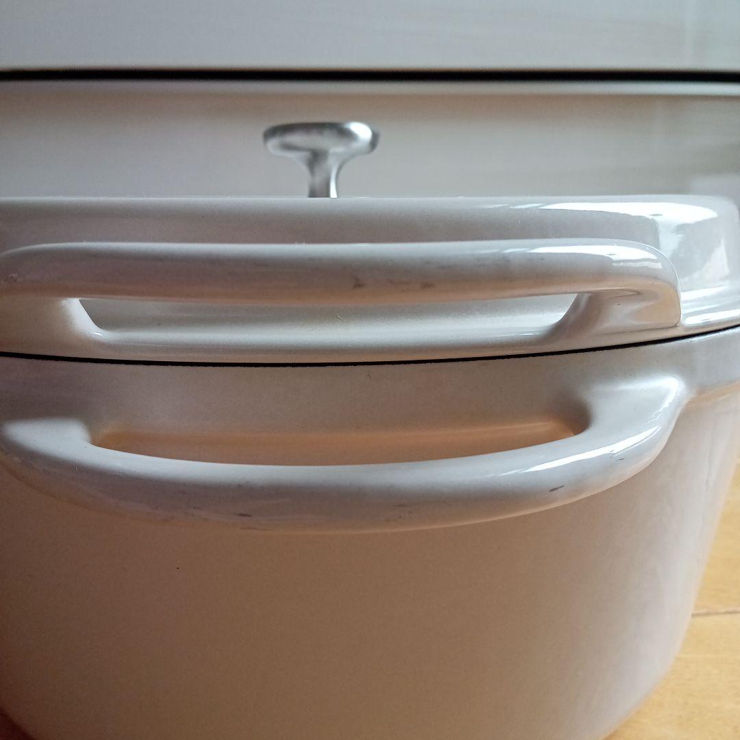 VERMICULAR バーミキュラ　オーブンポットラウンド 26cm