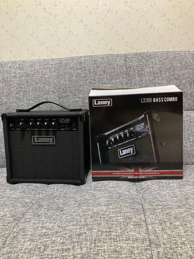 [超美品] 自宅用小型ベースアンプ　LANEY　LX15B