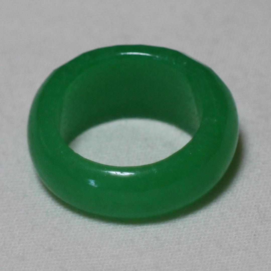 多面カット 本翡翠（推定） くり抜きリング 15号 天然石 ジェダイト 指輪 緑