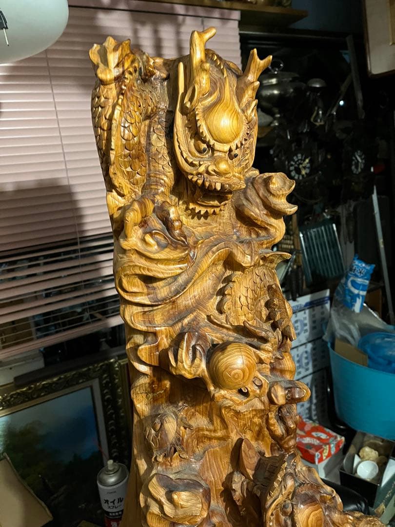 木彫り龍、90センチ龍の木彫り、特大木彫りの龍、一刀彫の龍、ドラゴン、木の株の龍