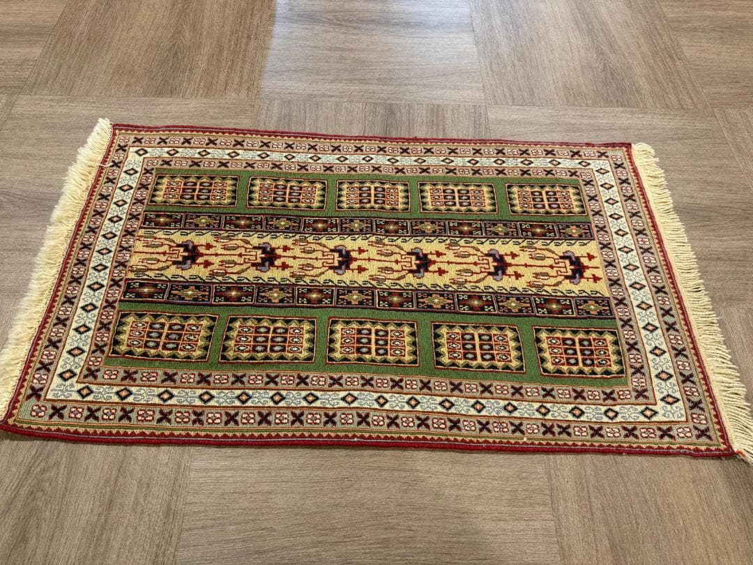 手織りペルシャ絨毯 シルジャン スマックキリム 106x64cm イラン産 玄関