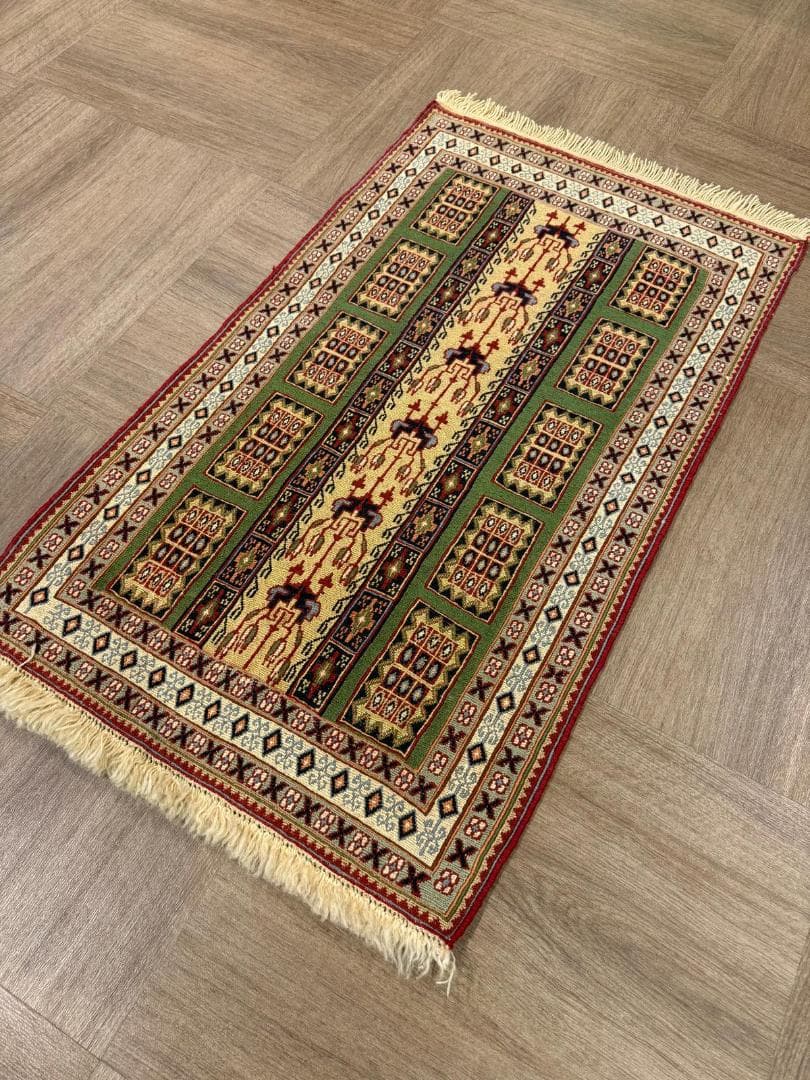 手織りペルシャ絨毯 シルジャン スマックキリム 106x64cm イラン産 玄関