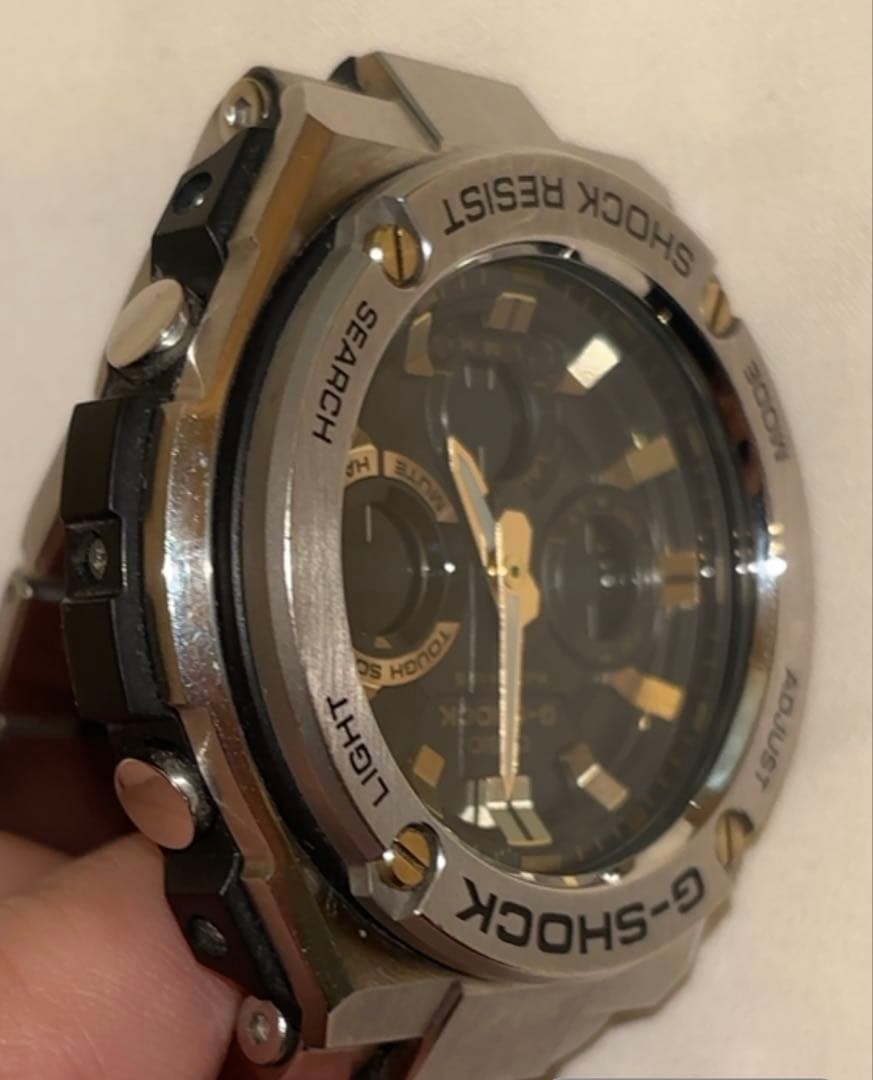 時計 G-SHOCK GST-W110D