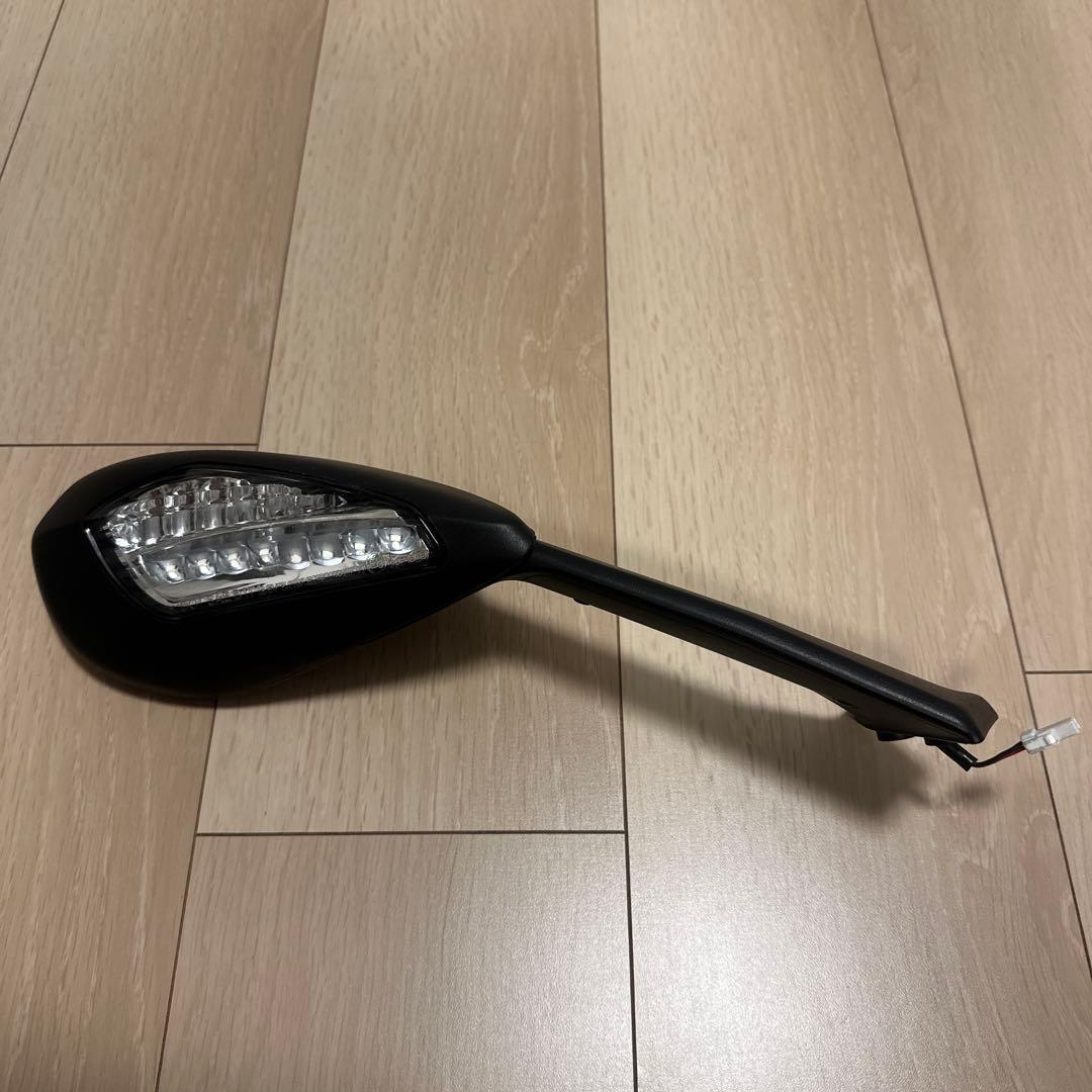 パニガーレv4 純正ミラー　右側