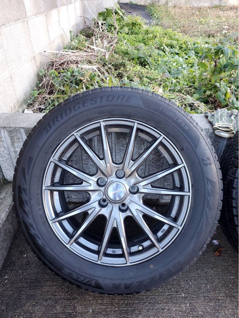 スタッドレス　ブリヂストン　ホイールセット　215/60R17