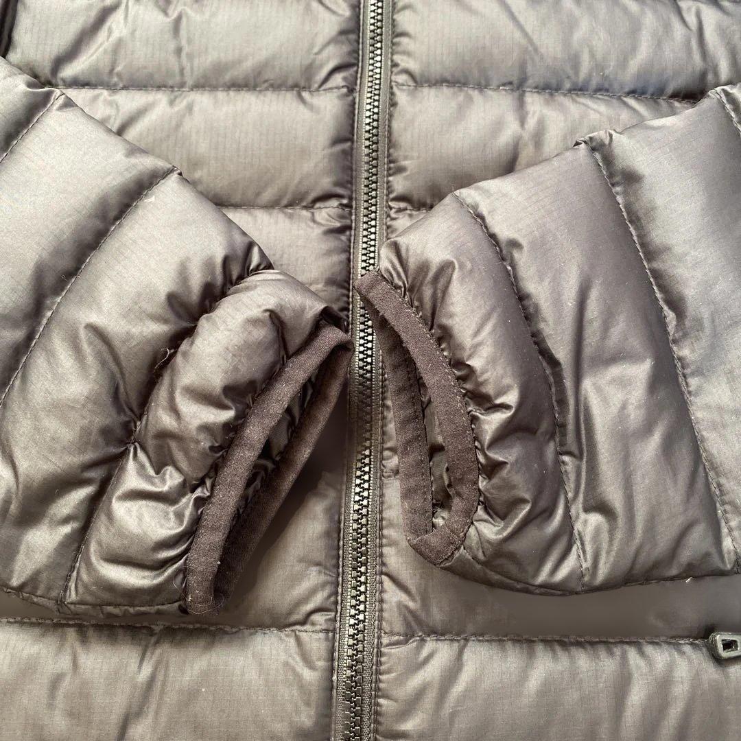 Patagonia ブラック ダウンジャケット フード付き