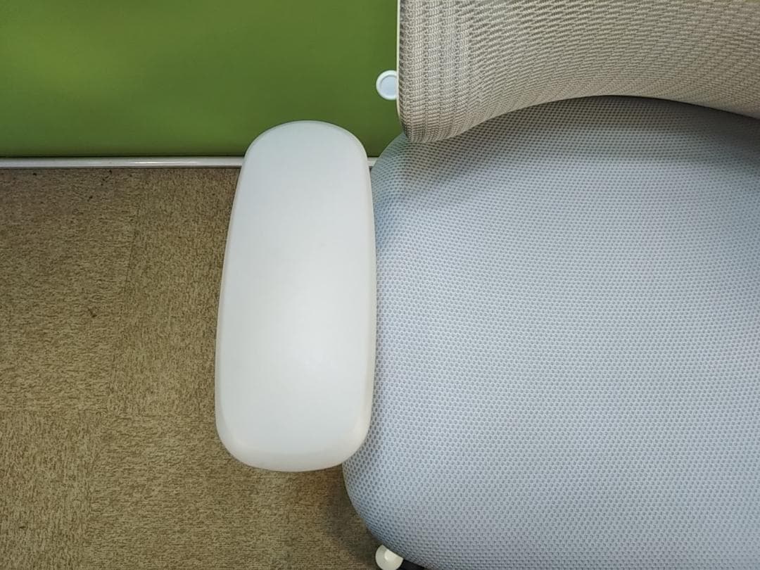 bl　オカムラ　シルフィーチェア　前傾機能　ハイバック　メッシュタイプ　中古