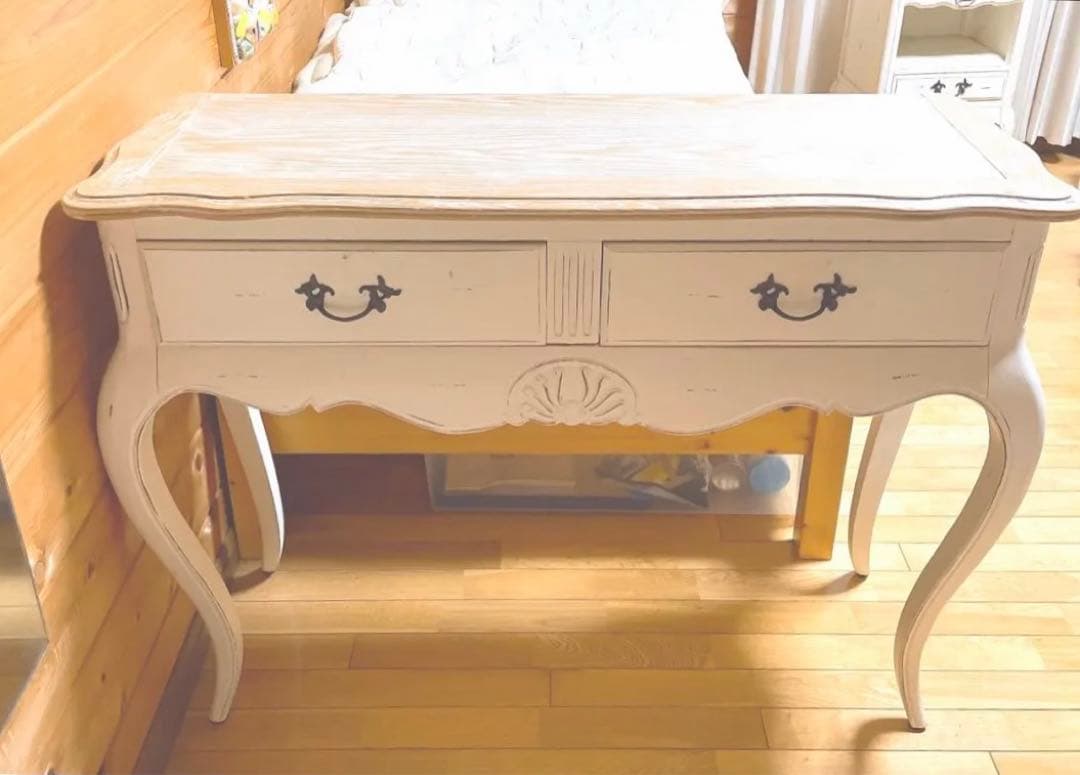 コンソール　ヴィンテージ家具　テーブル　ローラアシュレイ