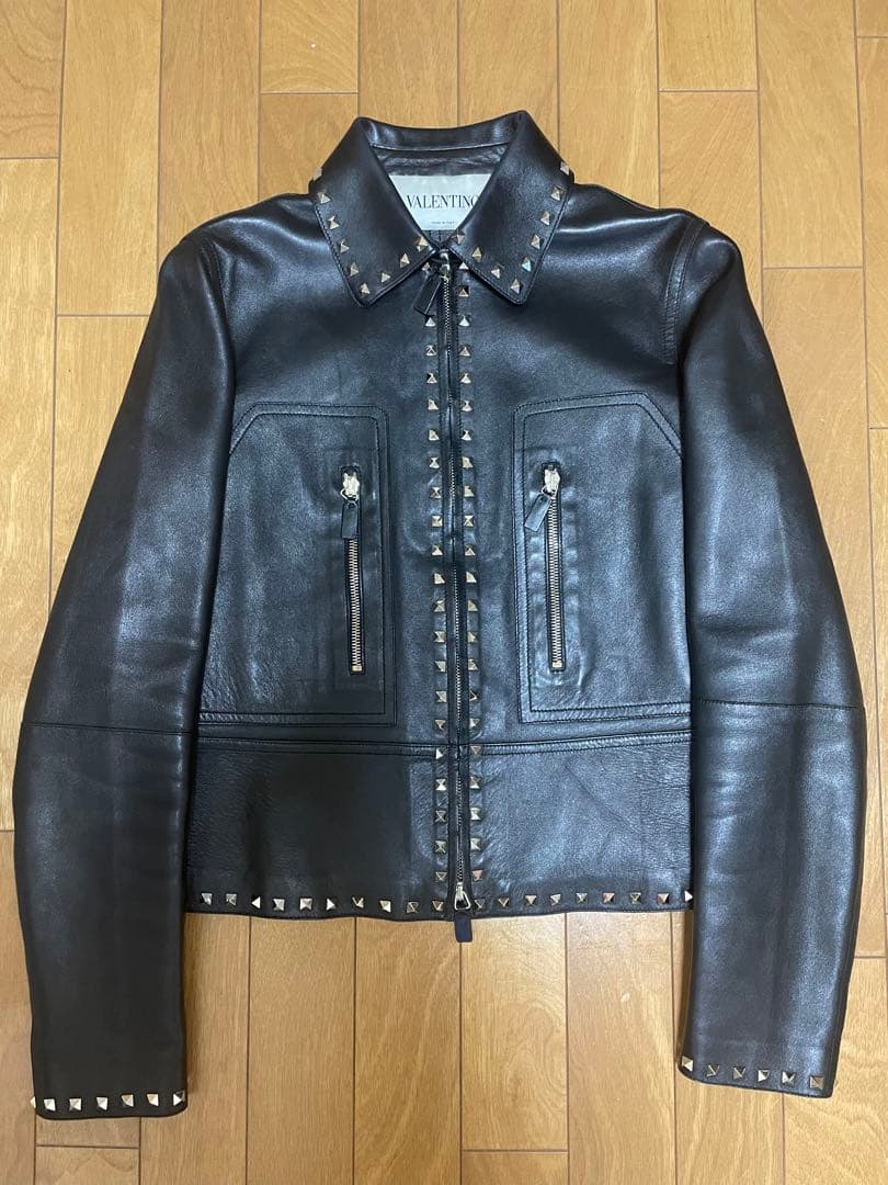 極美品！ヴァレンティノ⭐︎ロックスタッズレザージャケット