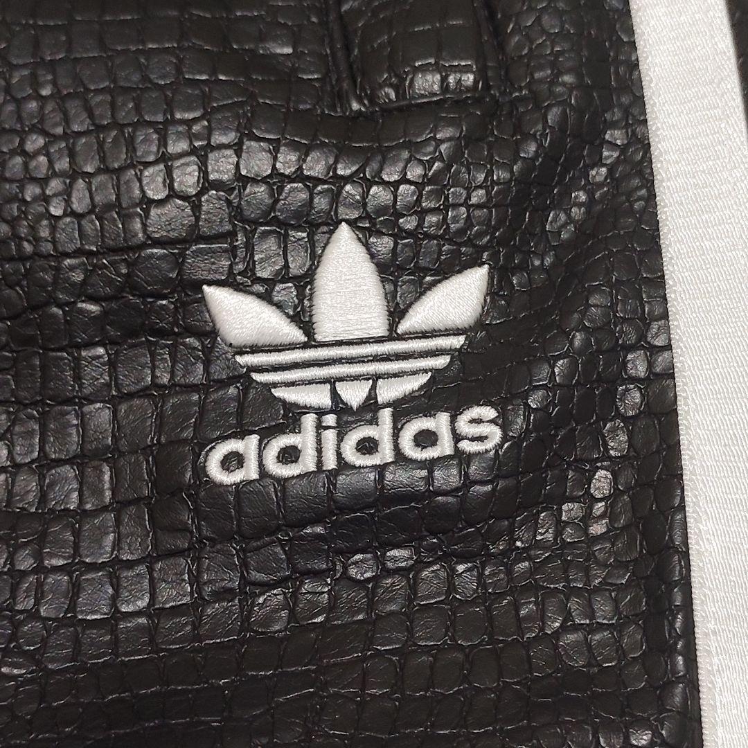 希少✨アディダス オリジナルス プレミアム フェイクレザー トラックパンツ