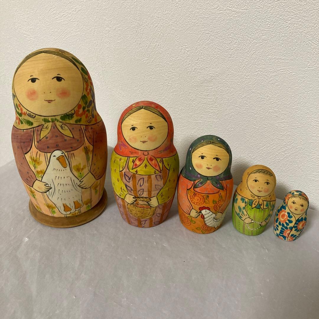 マトリョーシカ エレナ ドミトリエワ あひる にわとり 花 作家