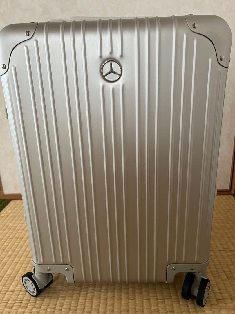メルセデスベンツ正規ディーラー成約記念品メルセデス・ベンツアルミスーツケース‼️