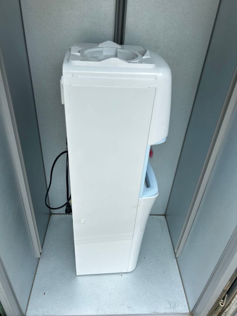 美品　動作確認済み　エア・ウォーター 冷温水器 ER-1301L 上部タンク式
