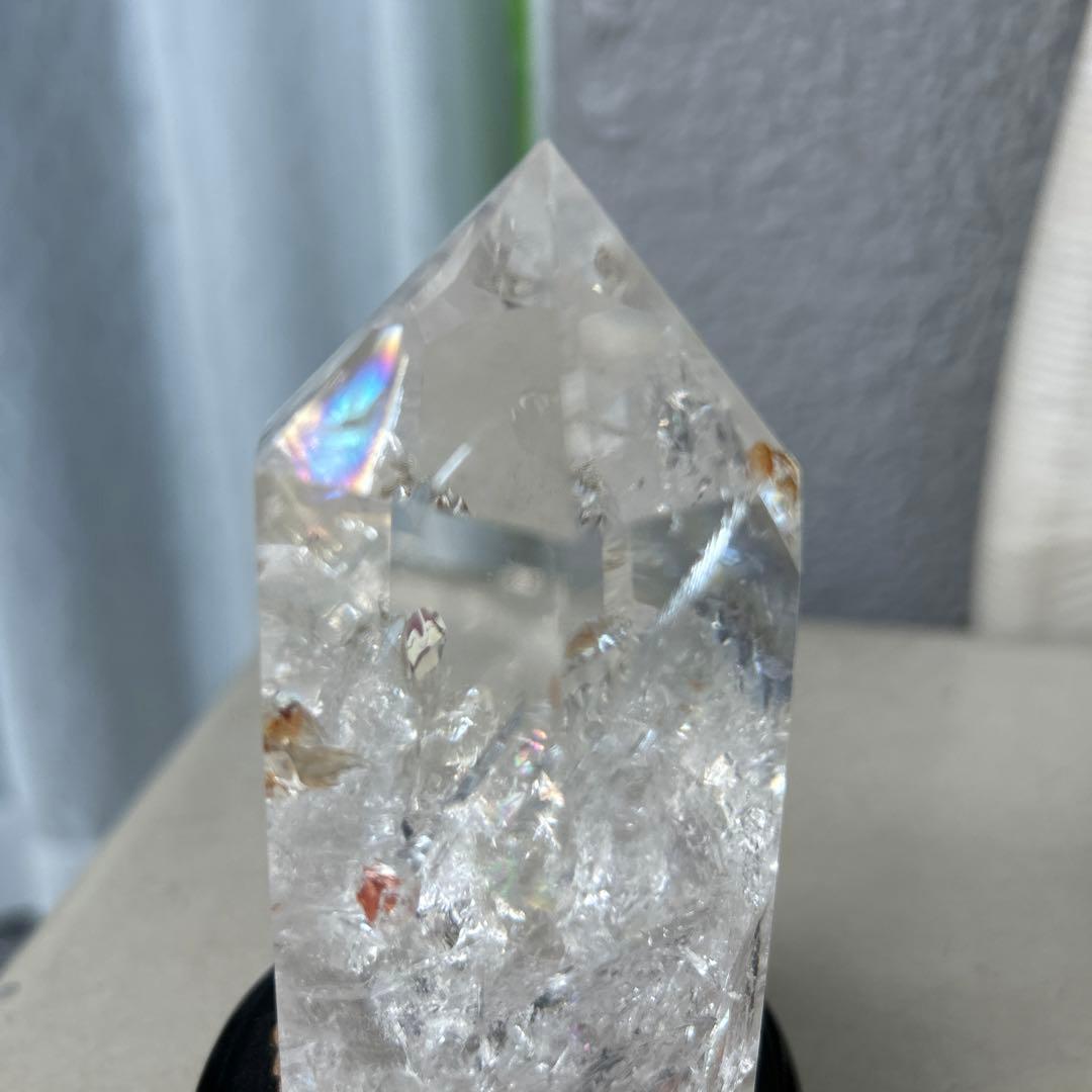 水晶　六角柱　レインボー多数入　透明度抜群