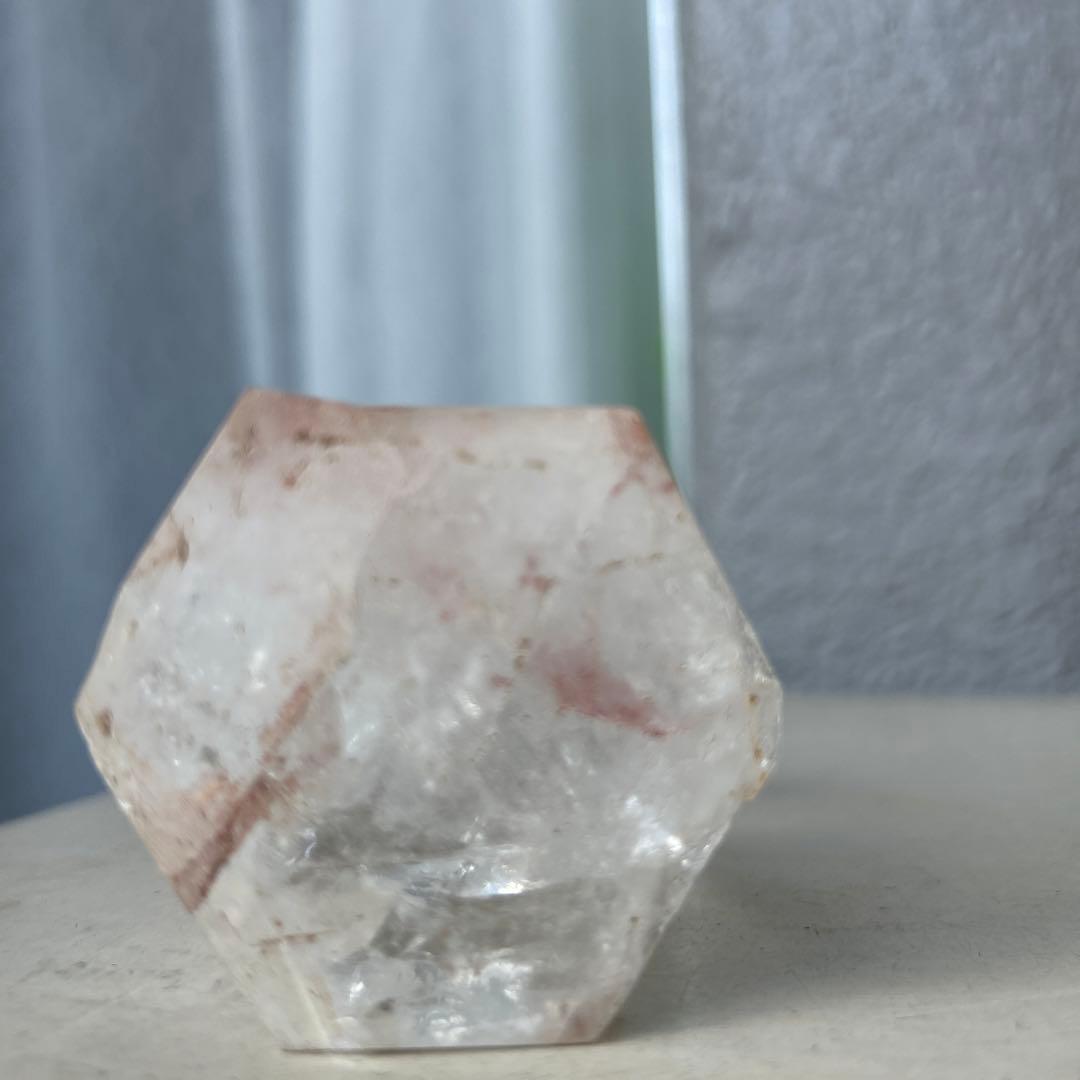 水晶　六角柱　レインボー多数入　透明度抜群