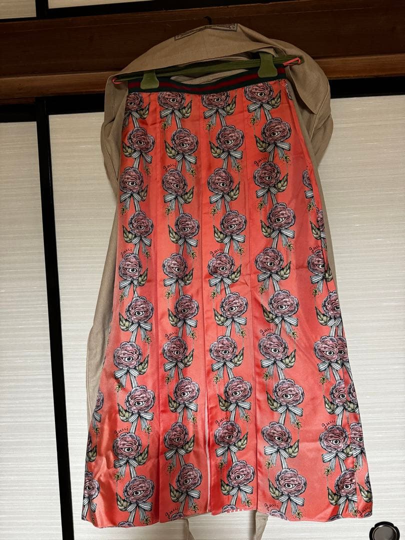 グッチ　ヒグチユウコ　マジックローズ スカート　日本限定