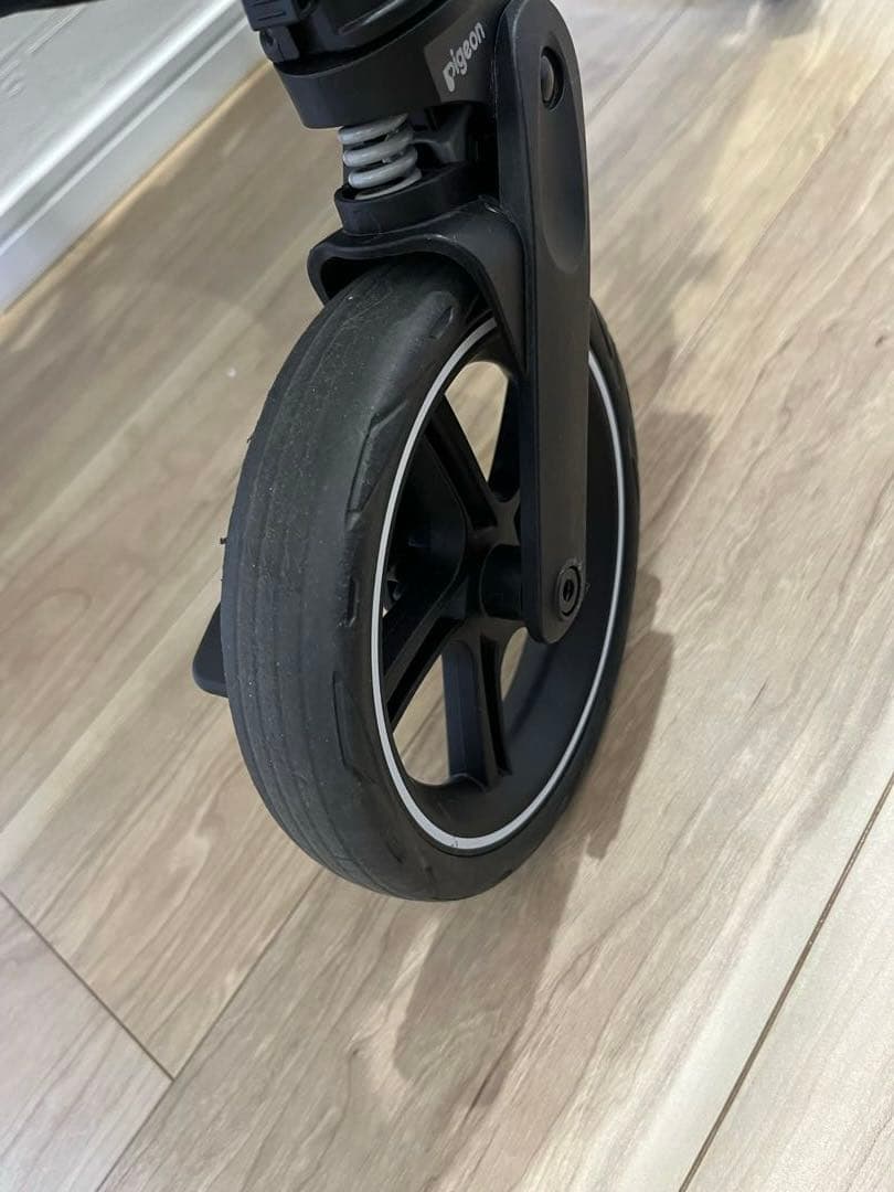 aaa様【美品】ピジョン ランフィ RB2 リラクシングアイボリー