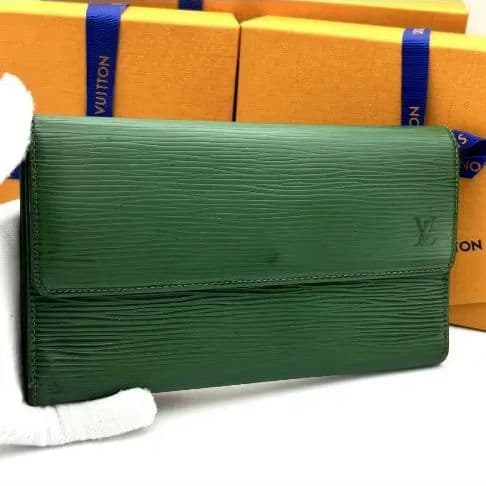 G*0様 Louis Vuitton ルイヴィトン 三つ折り長財布 エピ ポルト