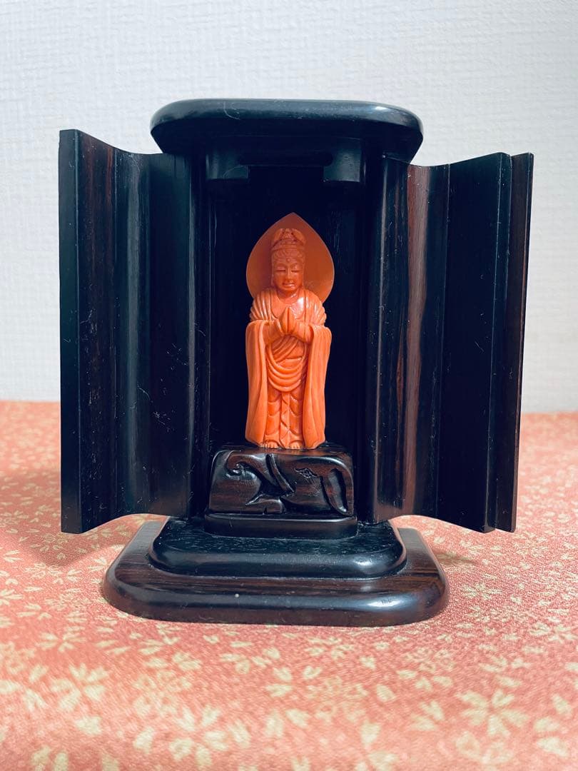 本珊瑚　珊瑚彫刻　赤珊瑚　天然珊瑚置物　仏像　普賢菩薩　御本尊　厨子入り工芸品