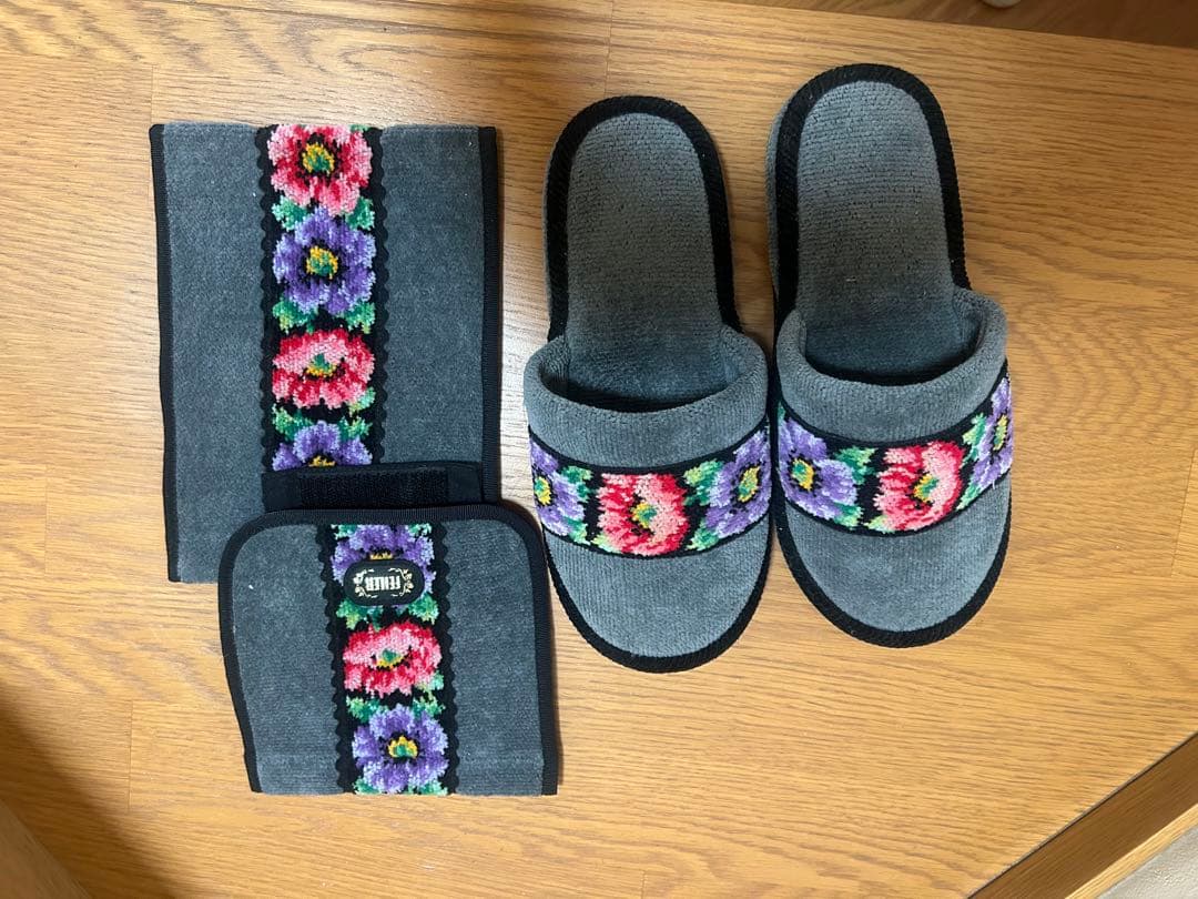 フェイラー トイレスリッパ ペーパーホルダー