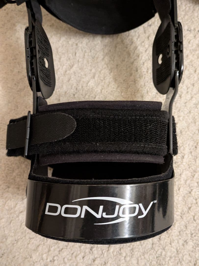 DONJOY 4TITUDE 膝サポート 左足用　Mサイズ　付属品多数