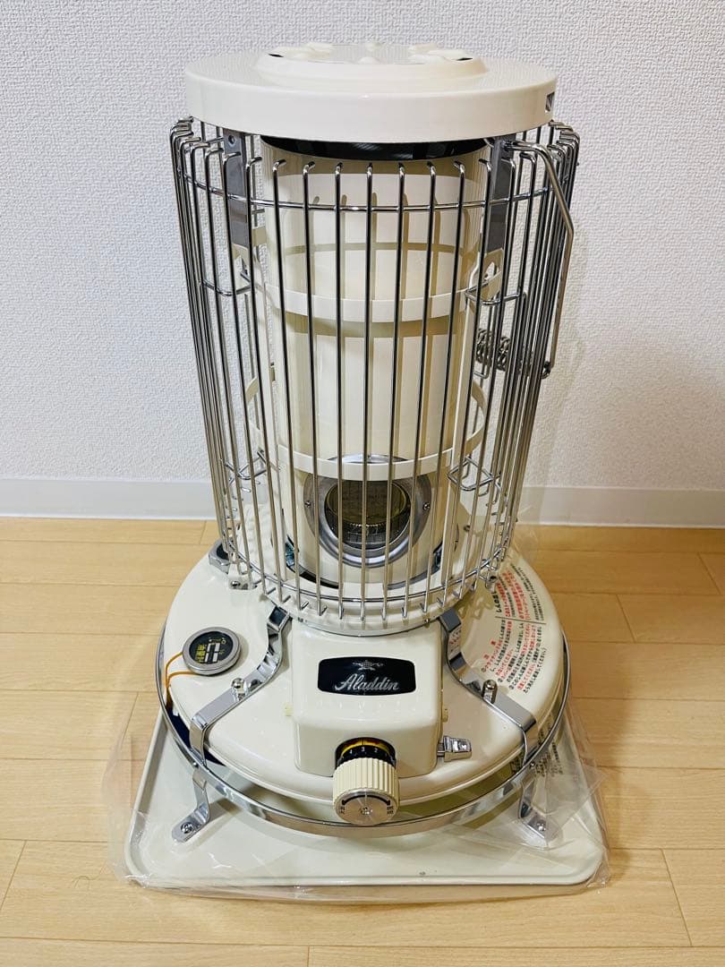 はっしー【新品・未使用】Aladdin ストーブ ホワイト　BF3905