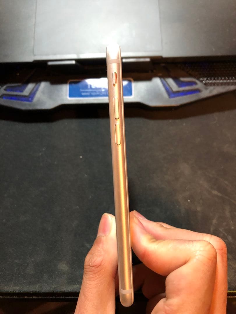 Apple iPhone 8 シルバー 本体 64gb