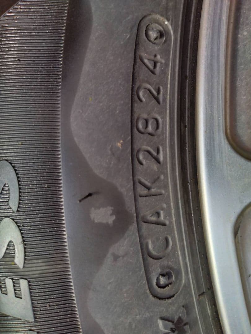 BLIZZAK VRX2 スタッドレスタイヤ4本205/55R16