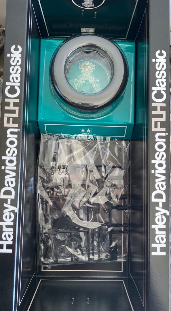 タミヤ　1/6 ハーレーダビッドソン　FLH 《クラシック》