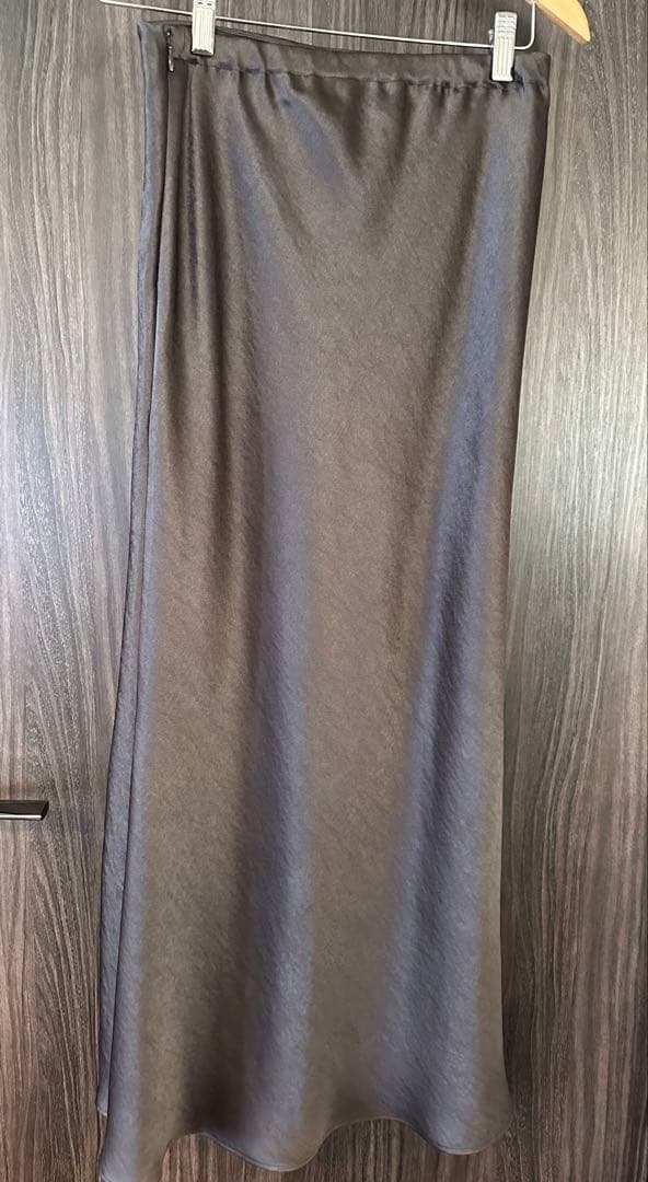 anuans サテンナロースカート 25aw ブラウン系