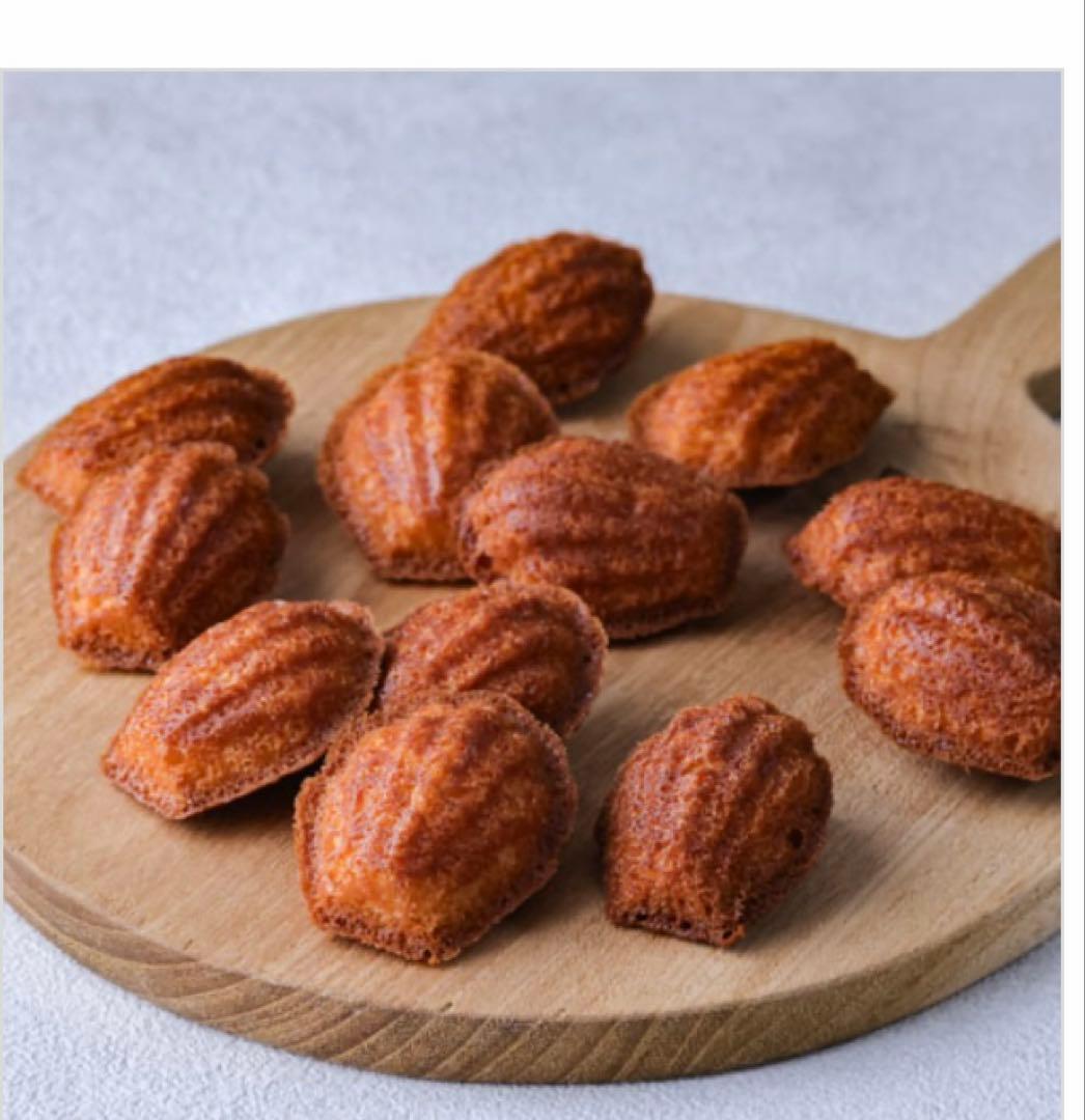 美品　cuoca ミニマドレーヌ型千代田金属製