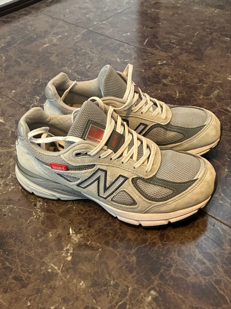 newbalance 990v4 赤タグ 24.5
