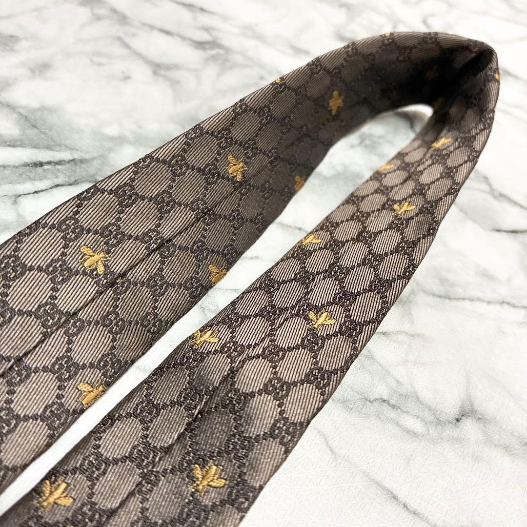 ✨未使用クラス✨GUCCI 現行タグ　GG柄 蜂刺繍　総柄　ハチロゴ　ネクタイ