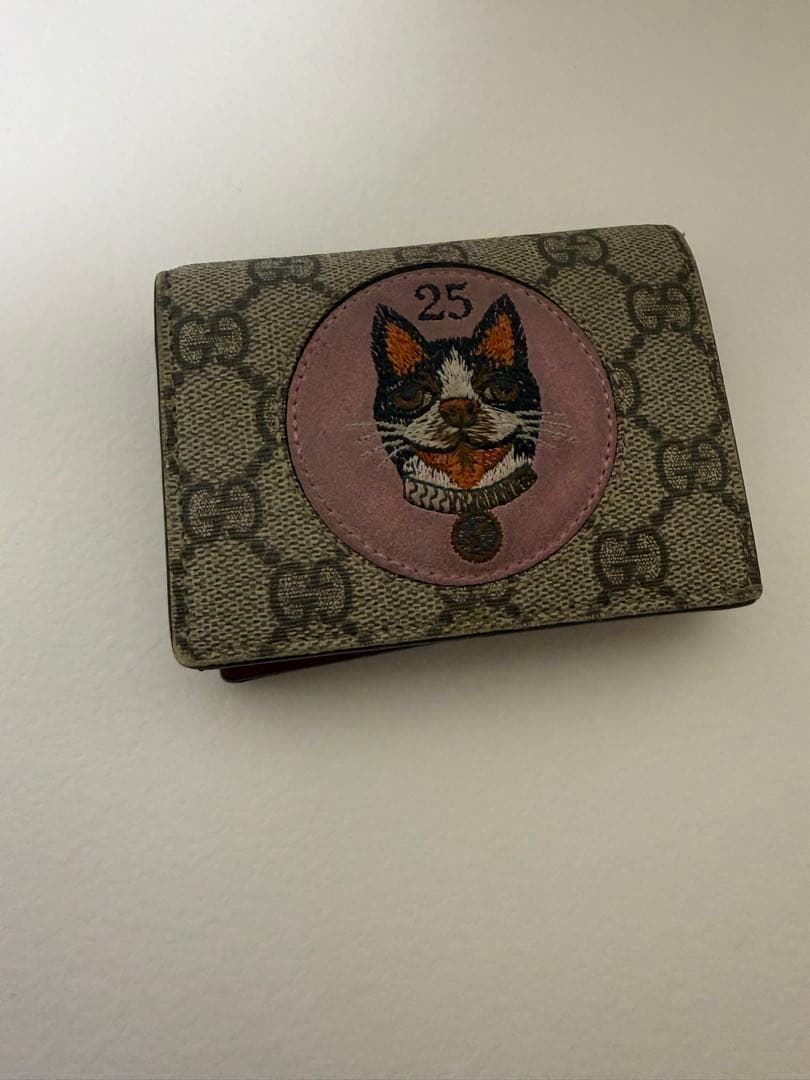 Gucci 猫の刺繍 二つ折り財布 25