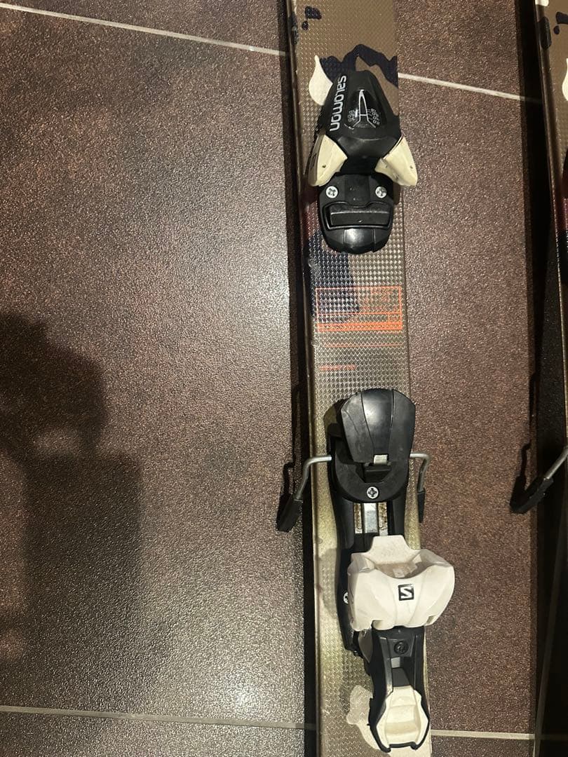 Salomon suspect 140cm スキービンディング