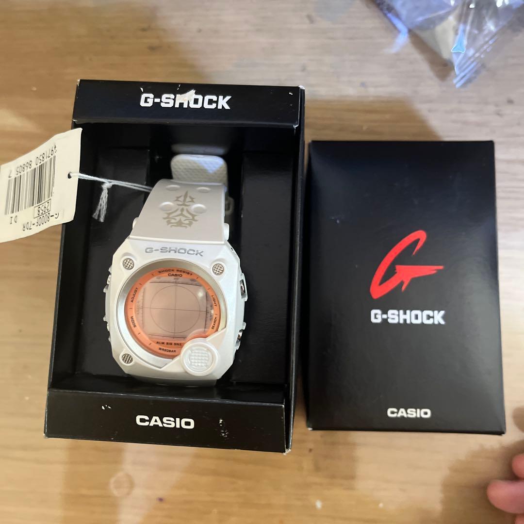 CASIO G-SHOCK ホワイト腕時計 箱付き