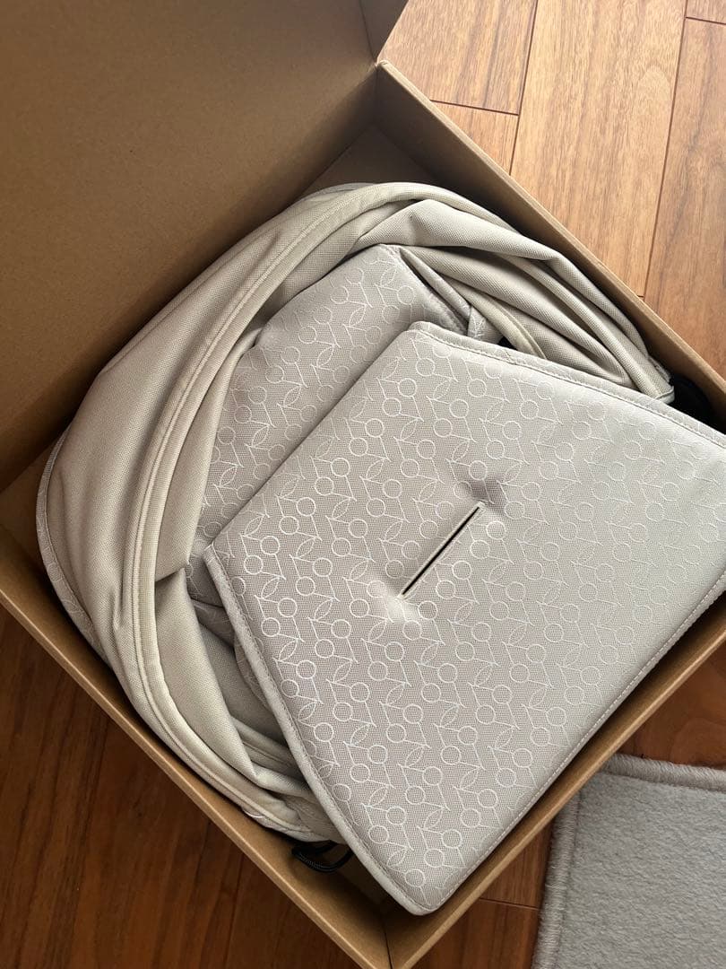 ストッケYOYOボンポワンベージュ 6+ カラーパック / ベビーカーシート