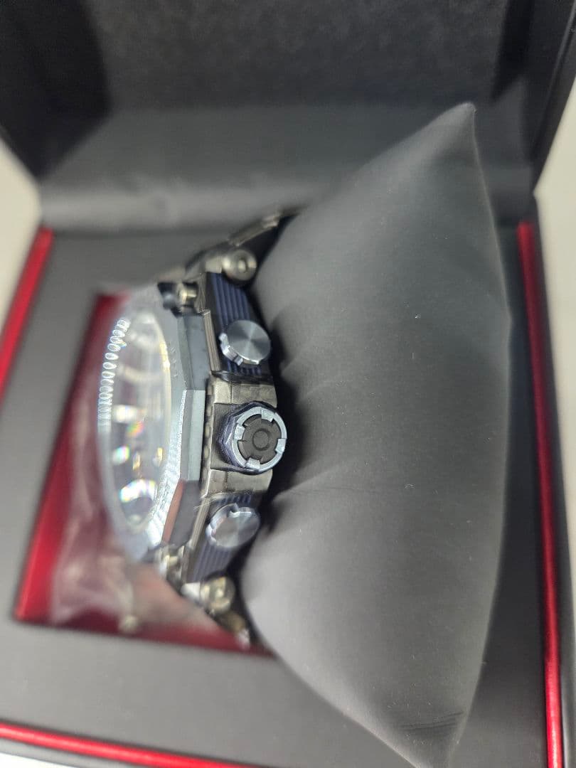 G-SHOCK MT-G b2000YBD-2ajf 　樹脂ベルト付き