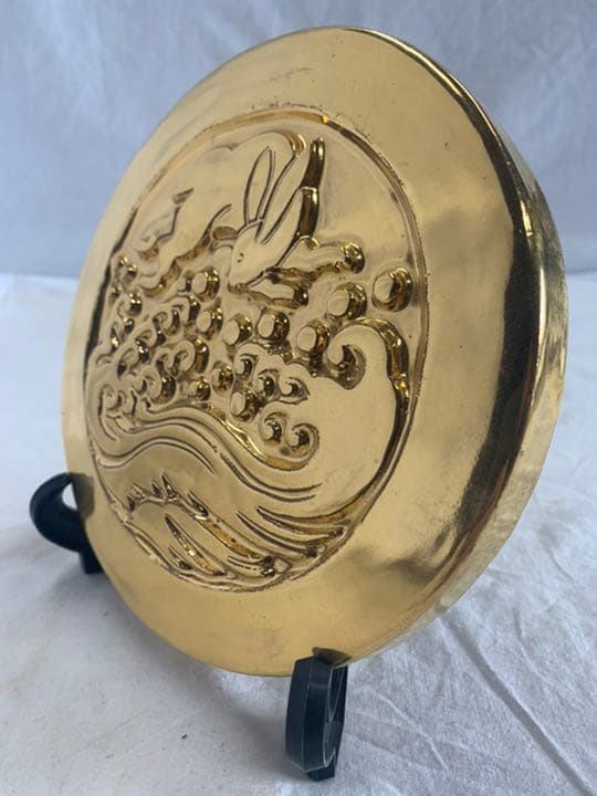 丸に波兎　金焼物　家紋