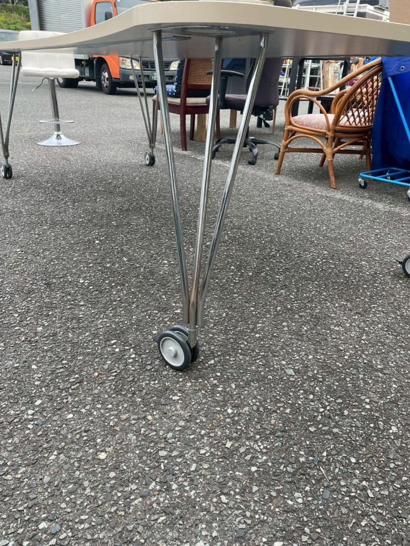 A◆カルテル　カッシーナIXC　マックス　ダイニングテーブル　デスク　モダン