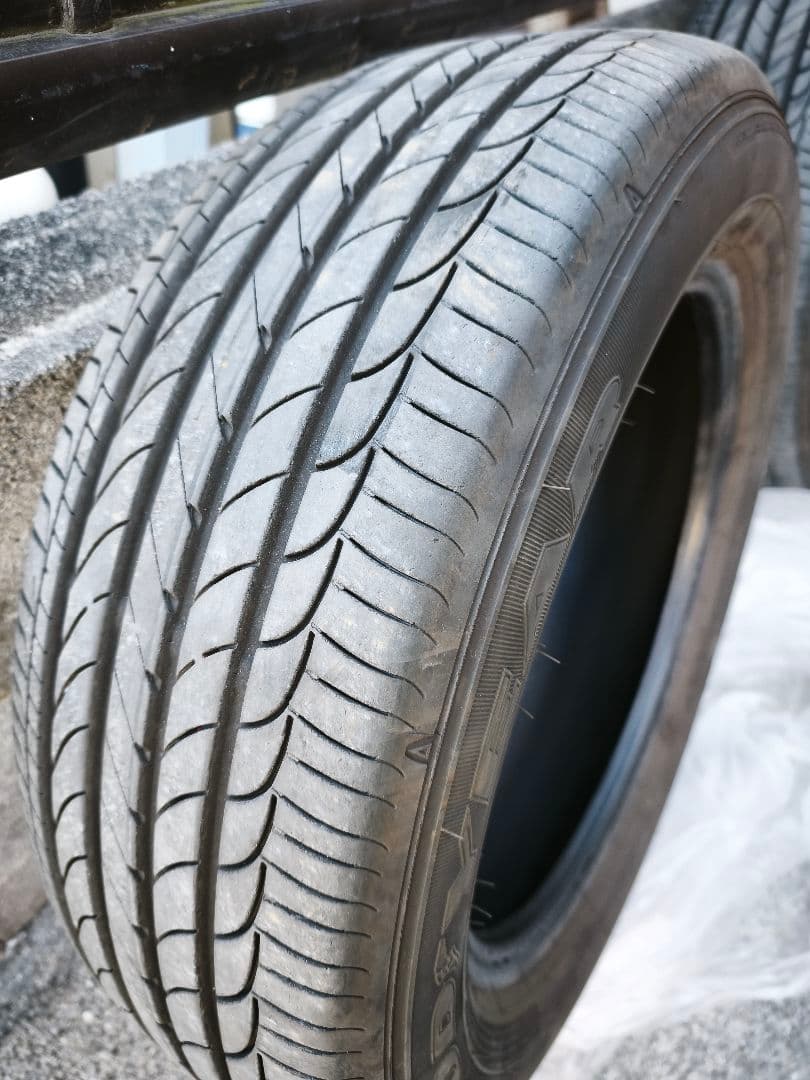205/60R16 XL タイヤ 引取り限定
